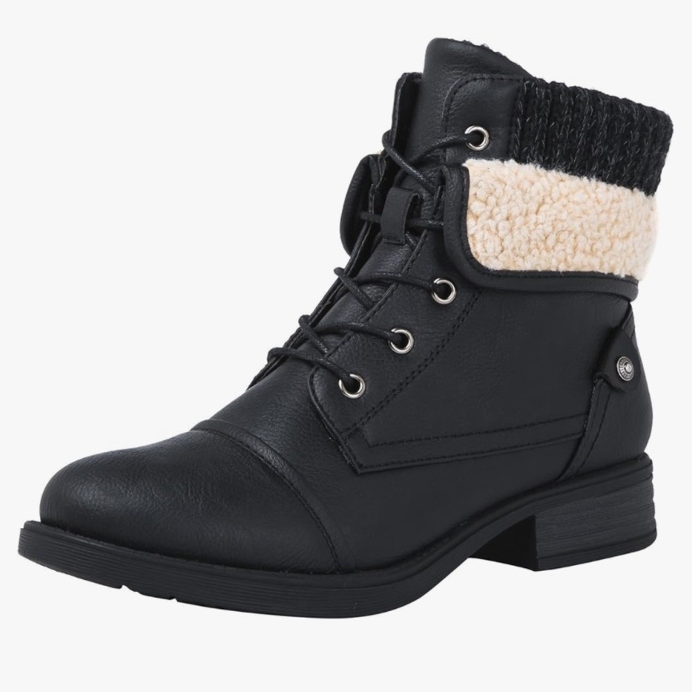 Women’s Lace Up Black Boots Size 8M